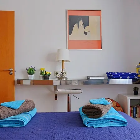 Blue Ark, Vue Avec Piscine, Ideale En Famille Face A Gibraltar *
