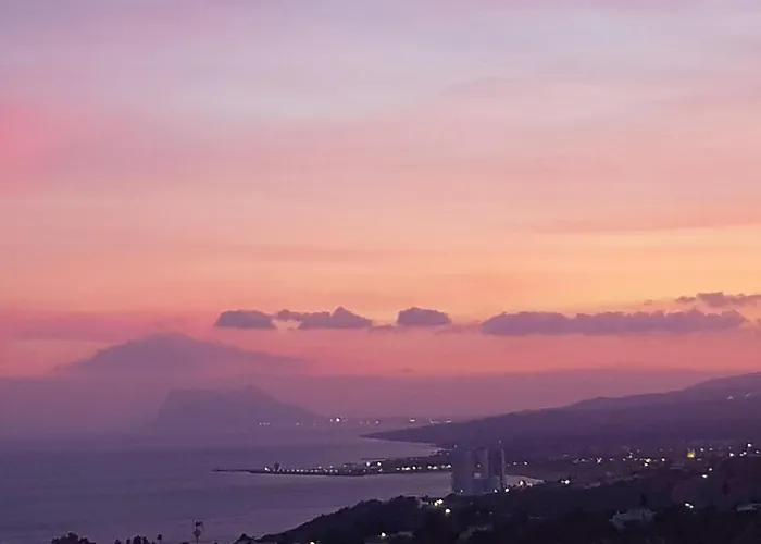 Blue Ark - Luxe Panorama Spectaculaire Sur Gibraltar Et Piscine, 10 Golfs Aux Environs * Manilva