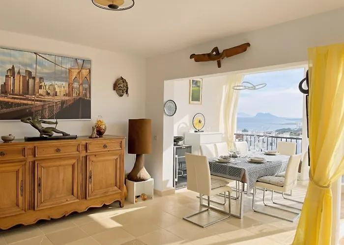 Blue Ark - Luxe Panorama Spectaculaire Sur Gibraltar Et Piscine, 10 Golfs Aux Environs Villa